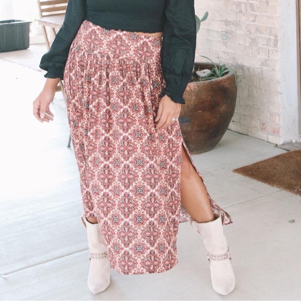 NWT Vici for Easel Floral Midi skirt with slit